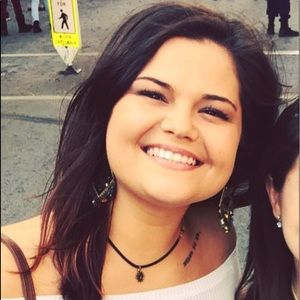 Meet your Posher, Savannah